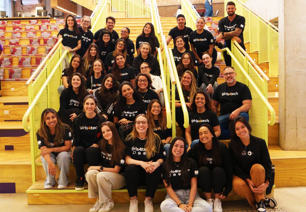 Mastercard Girls4Tech - Um Dia para Inspirar o Futuro da Tecnologia - Produção Rede Magic Mastercard Girls4Tech - Um Dia para Inspirar o Futuro da Tecnologia - Produção Rede Magic